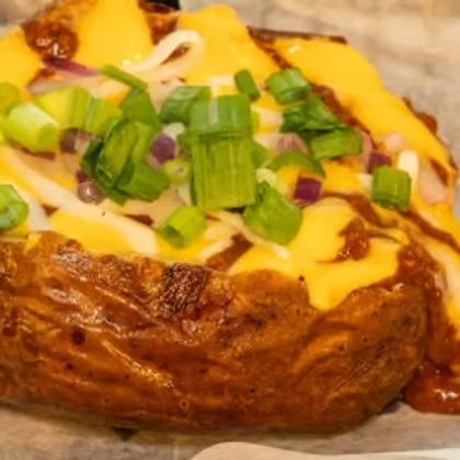 Chili-Cheese-Baked-Potato